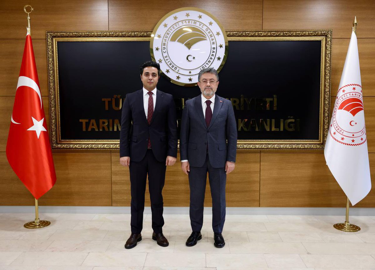 Tarım ve Orman Bakanımız sayın İbrahim Yumaklı’ya  nazik kabullerinden dolayı Şükranlarımı arz ediyorum.

<a href="/ibrahimyumakli/">İbrahim Yumaklı</a>