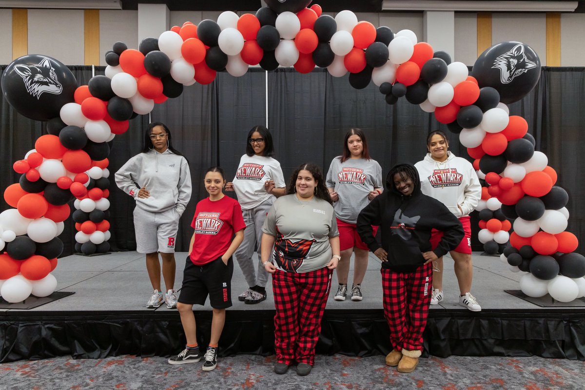 🗞️Big Thing #2🗞️ We teamed up with Newark School of Fashion and Design! <a href="/NPSvoices/">Newark Board of Education</a> The high school designers created exclusive spirit apparel featuring our new logo and mascot graphics! Grab your limited-edition swag now: rutgersnewarkfashion.allcolorsllc.com/rutgers_newark… 

We’re proud, we’re overwhelmed❤️