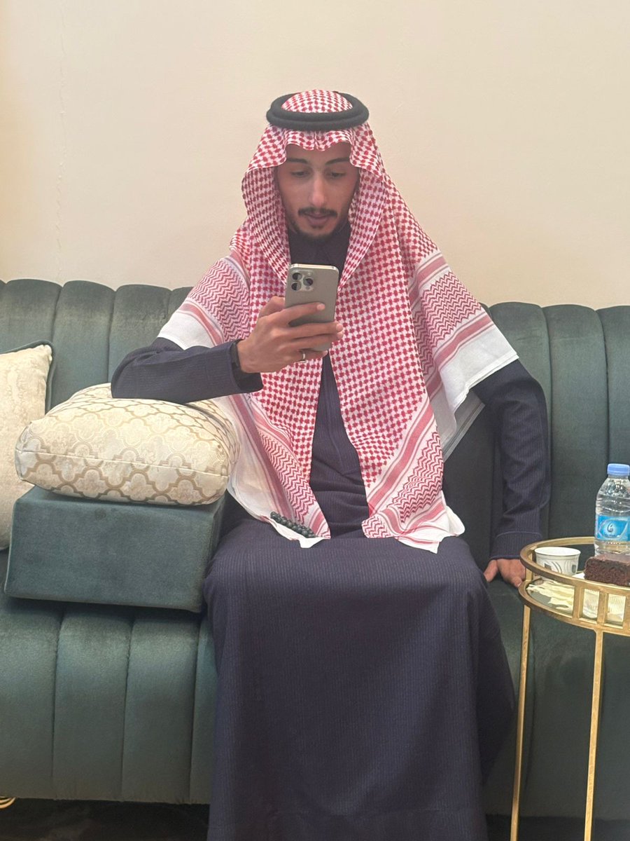 ما شاء الله لا قوة الا بالله.
تم مساء اليوم الخميس ١٤٤٦/٨/٢٠.
عقد قران الابن صالح في مدينة خميس مشيط اللهم اجعله زواجا مباركا تحفه السعادة الدائمة باذن الله نتاجه ذرية صالحة وهو وزوجه في صحة وعافية سنين عديدة وازمنة مديدة.ودامت الافراح.