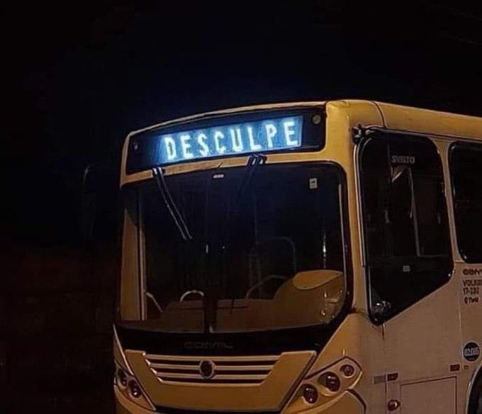 diojodior's tweet photo. oiii vida, esqueceu de me bloquear no onibus kkk https://t.co/rOAyBmCydX