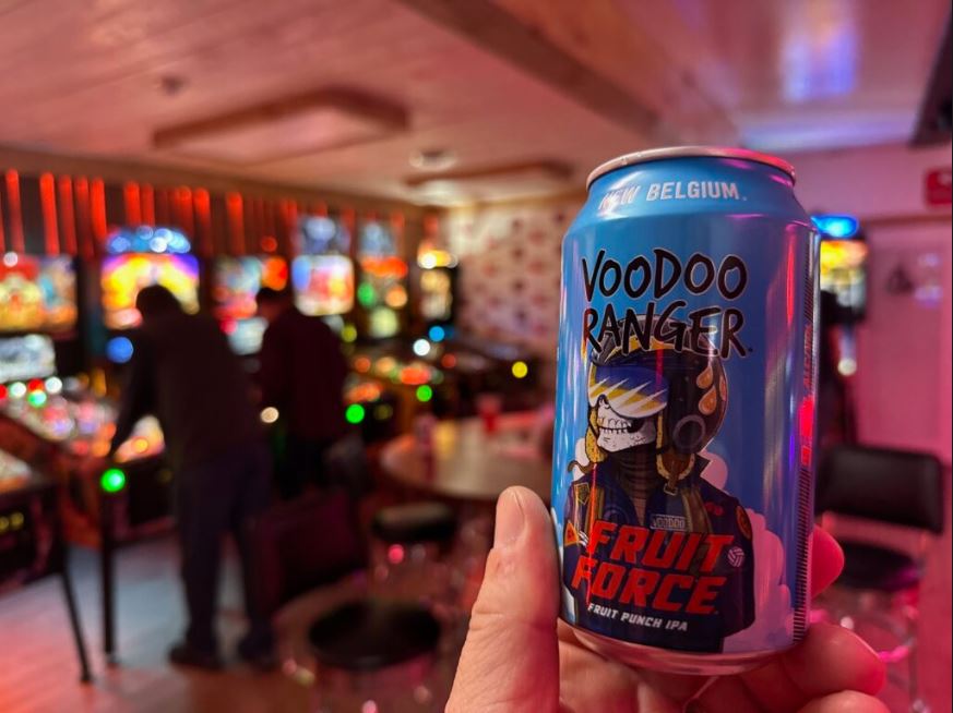 CoinTaker's tweet image. This is what a good time looks like! Join us for some Pizza, Pints, &amp;amp; Pinball tonight at 61 PinBar!

Visit our game lineup here to see the newest titles on our game floor: 61pinbar.com/blog/

OpenFri-Sat 11 AM - 8 PM, so stop by and see us!

📍 1437 PA-61, Sunbury, PA 17801