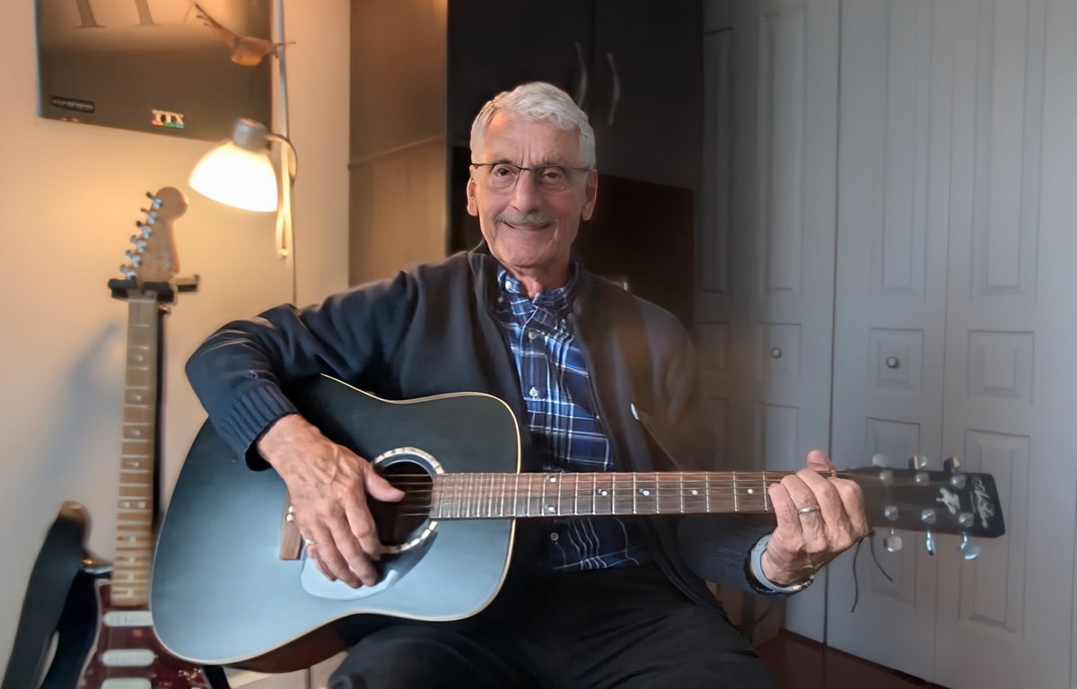 We're all in the entertainment business now. Like it or not. Read more.... 
delvinchatterson.com/were-all-in-th…