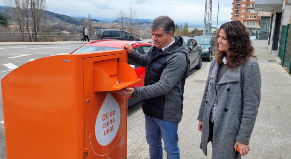 Nou servei de recollida d’oli vegetal usat al Berguedà ♻️ per a més informació consulteu : bergueda.cat/a-partir-del-m…