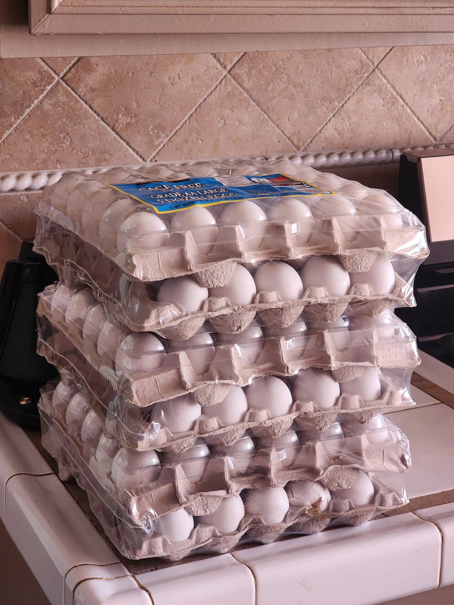 moobiful's tweet image. get your money up not your funny up