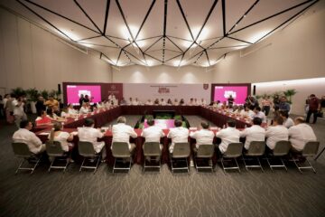 AhoraYucatan's tweet image. 🔴#AhoraYucatán| #Canaive tendrá participación en #BienestarParaTuEscuela.

|#Yucatán |#Noticias |#Local

Nota aquí: ⬇️
lc.cx/qQ3BUu