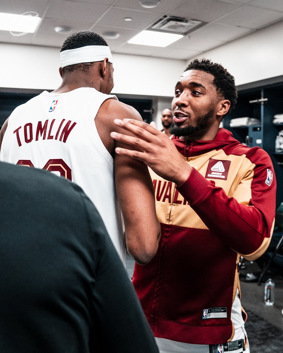 cavs's tweet photo. A special night for 3️⃣0️⃣. #LetEmKnow https://t.co/fWzpx8kJVN