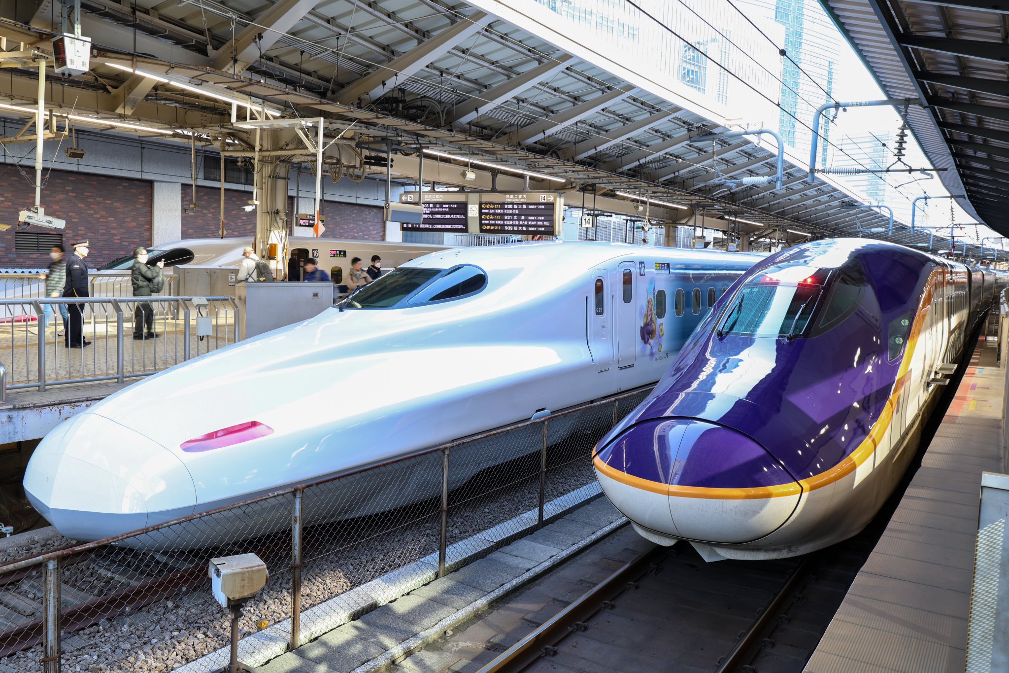 新幹線番号板２１−３７掘り字です 日立建機 ZX225USRK-6 | 岡山県の油圧ショベル(ユンボ