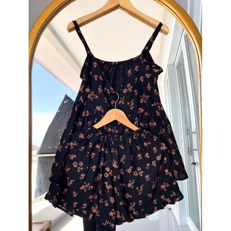 Cek Setelan Tanktop Jumbo Pendek Wanita Rayon dengan harga Rp48.000. Dapatkan di Shopee sekarang! s.shopee.co.id/3AsjZ17kIq?sha…