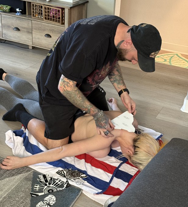 Cosplay ✨ https://t.co/TiHEE5uE9b<a href="/tag/squirrelgirl"class="tags"><span>#squirrelgirl</span></a><a href="/tag/marvelrivals"class="tags"><span>#marvelrivals</span></a>