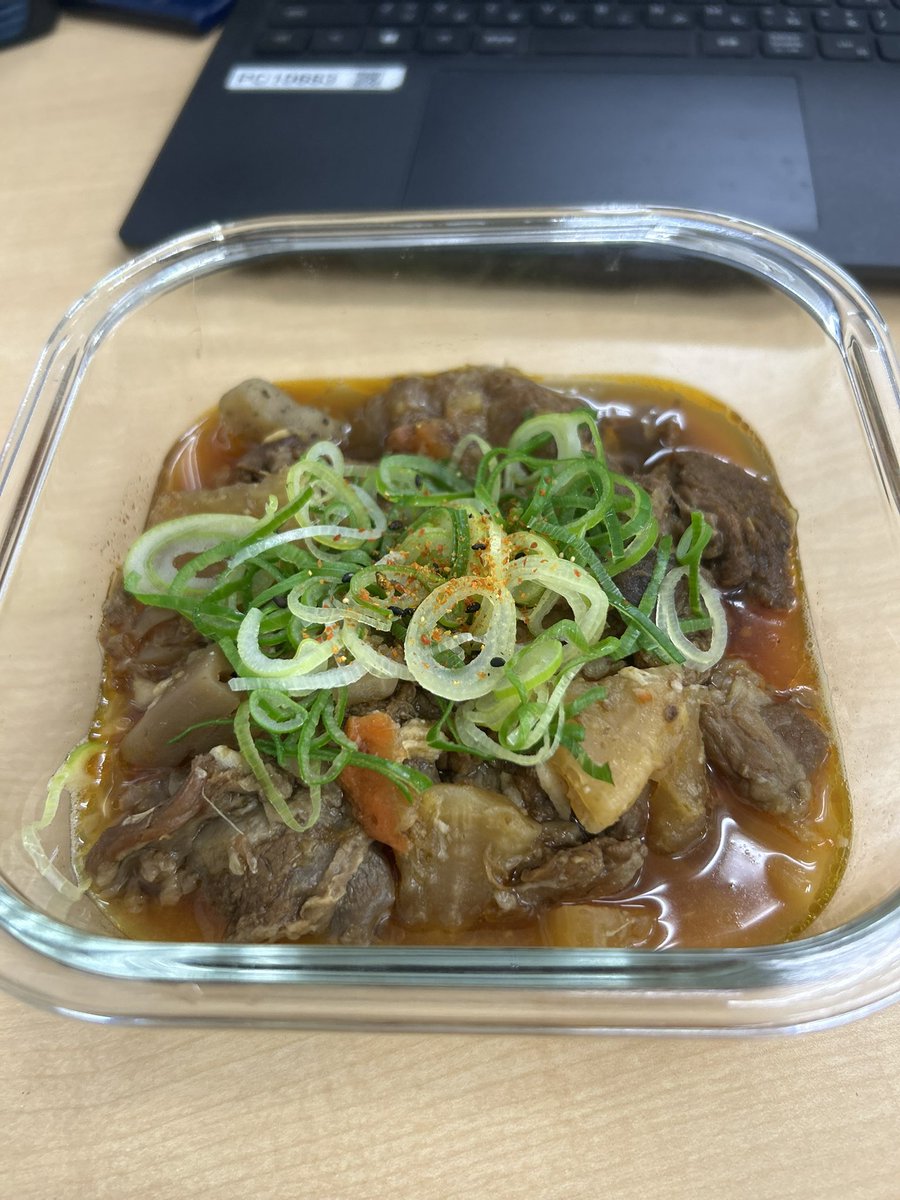 sen_yu_1's tweet photo. 牛すじ煮込み https://t.co/mAckWoCqjD