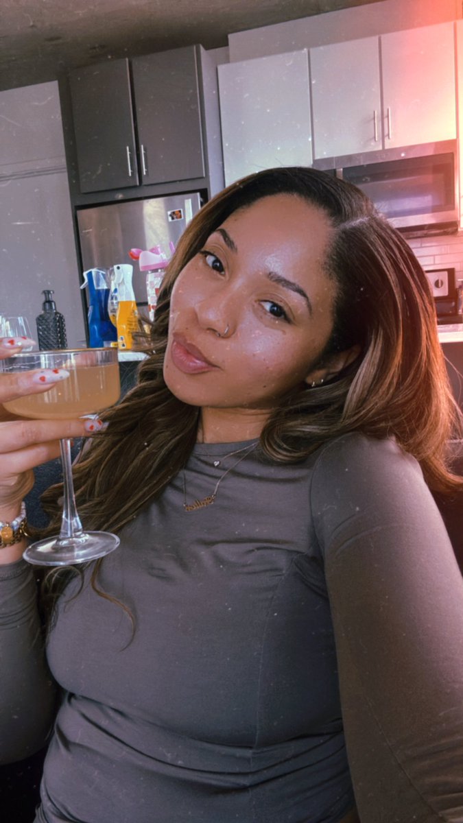 Spent my birthday fine af in the house💕