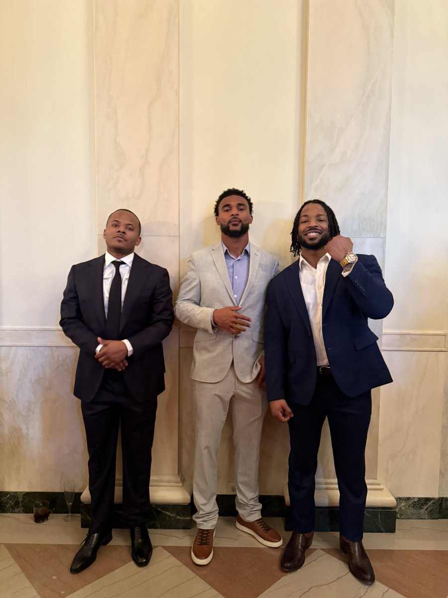 CartierFamily tweet media