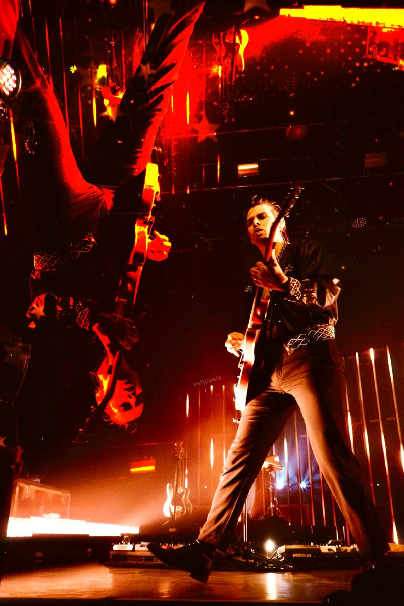 ashpasia's tweet photo. foster the people in montreal last night ☆
📸 by me https://t.co/VHOLeY8q74