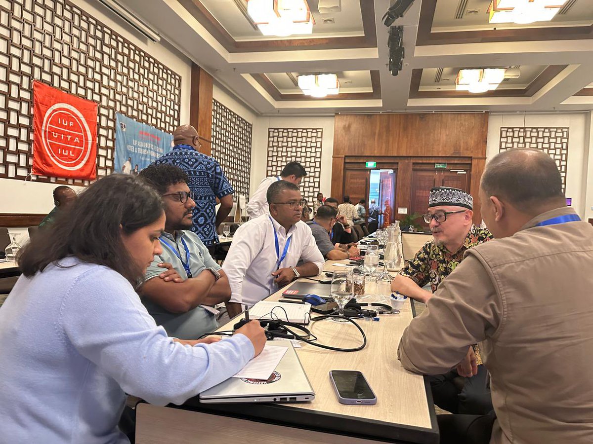 TEAMmaldives's tweet photo. We are pleased to share that our President @YSaleem3 GS @MateyZakir participated in the IUFAP Regional Hotel &amp; Tourism Workers Conference, held in Nadi, Fiji, on Feb 20-21, 2025. A platform to discuss wins &amp; challenges on organizing tourism workers of the region Thank you @iufap https://t.co/yfaL7Xg2wM