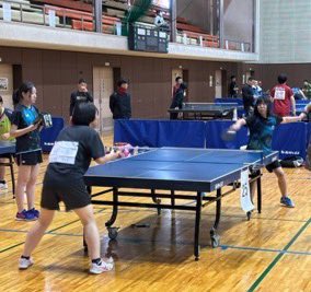ASDF_ARW's tweet image. &lt;全自卓球大会&gt;
全自卓球大会に、浜松基地卓球部の代表として浜松救難隊長以下3名が参加しました。隊長は壮年部門(40才〜50才)でベスト16、服部1曹はベテラン部門B(50才以上)で第3位、木次3曹は女子シングルBで準優勝の快挙を達成しました。
#浜松救難隊 #全自卓球大会