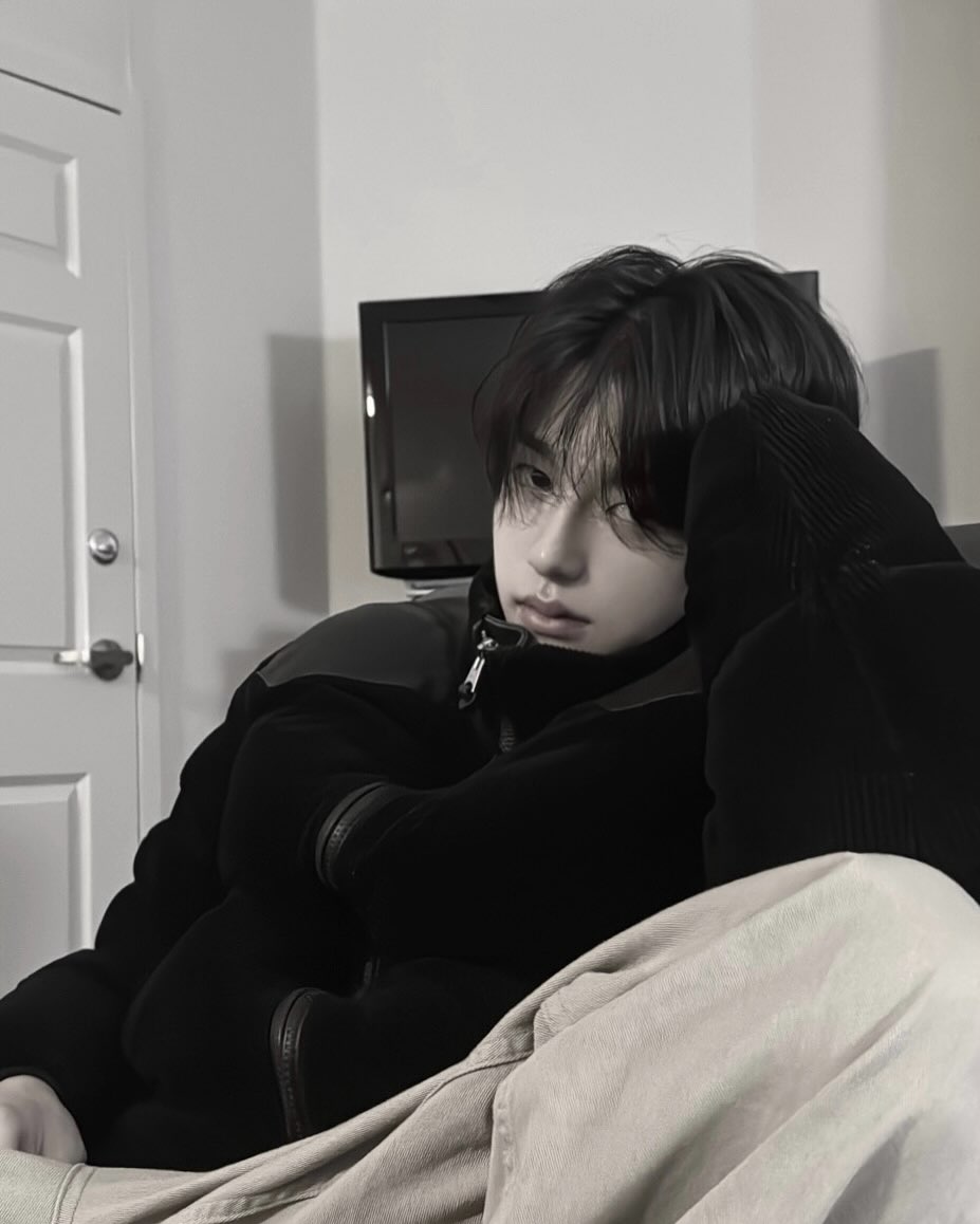 Ghost9_Brazil's tweet photo. [🐶 250220 | jinwoo__913 IG]

Yummy!!!🍗

#LEEJINWOO #이진우 
#GHOST9 #고스트나인 https://t.co/AKDNXkVCMx