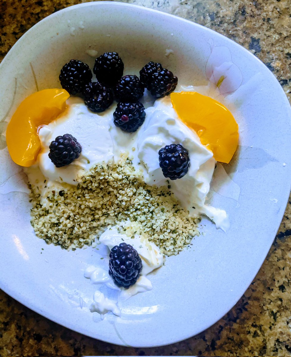 art_artlee's tweet photo. #NJ "Have a grateful&amp;creative day #artsandhealth #artmatters #breakfastmatters #gardeningmatters #humormatters #ethicsmatters #art #arte #foodart #collageart #representationalart #foodart #breakfastart #breakfastfaces #foodstylist #foodcollagist #nutritionmatters #wellnessmatters https://t.co/cUTa6Trtzx