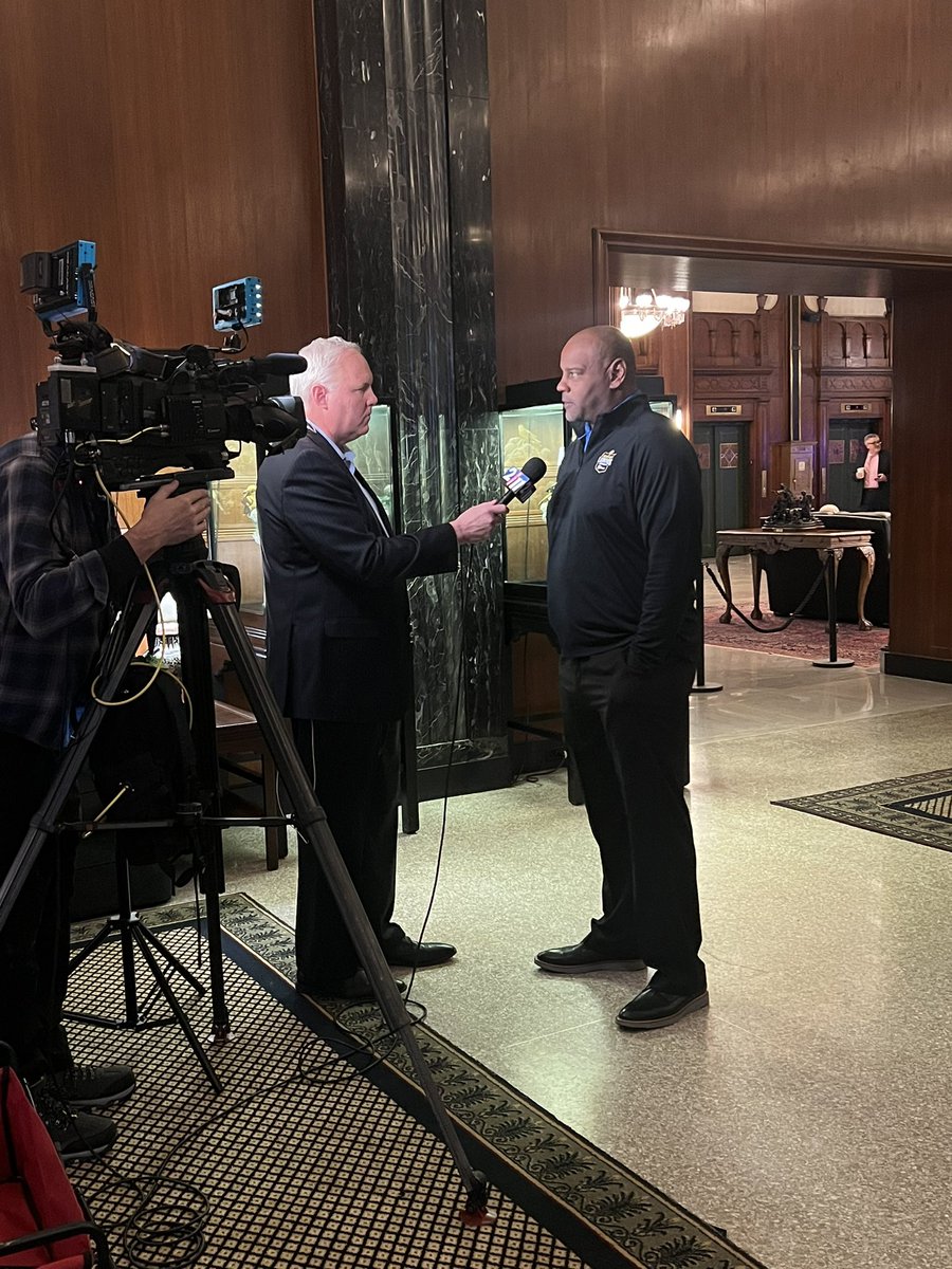 .<a href="/martinkilcoyne2/">Martin Kilcoyne</a> of <a href="/FOX2now/">FOX2now</a> interviews Mike Jones live from the Downtown Clubhouse. #OnlyattheMAC