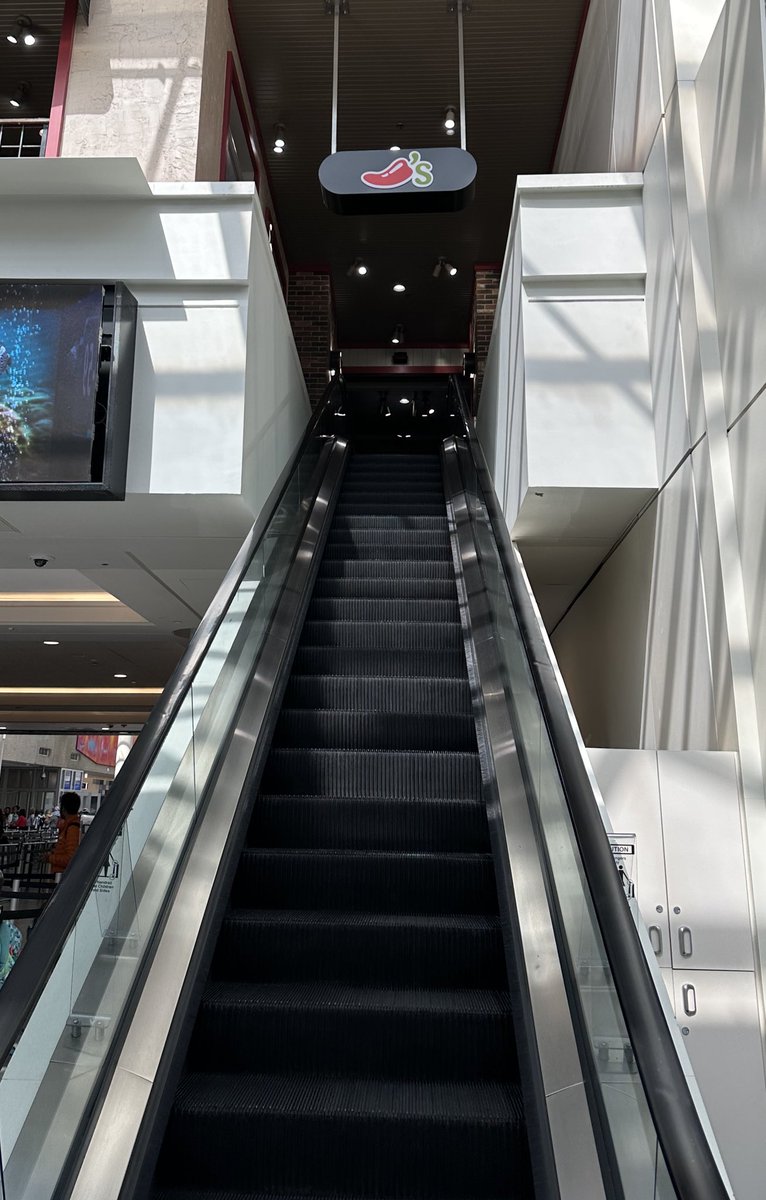 Eva Aguilar Lindenberger (@evalydial) on Twitter photo Great visit at our “stairway to heaven” Chili’s <a href="/MCO/">Orlando International Airport</a> airport today! 🌶️♥️✈️ #chilislove Great visit at our “stairway to heaven” Chili’s <a href="/MCO/">Orlando International Airport</a> airport today! 🌶️♥️✈️ #chilislove