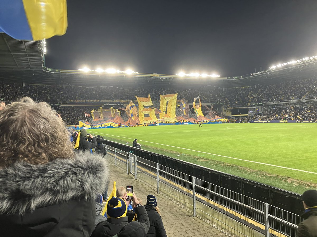 Fozzy 🖤💛💙 tweet media