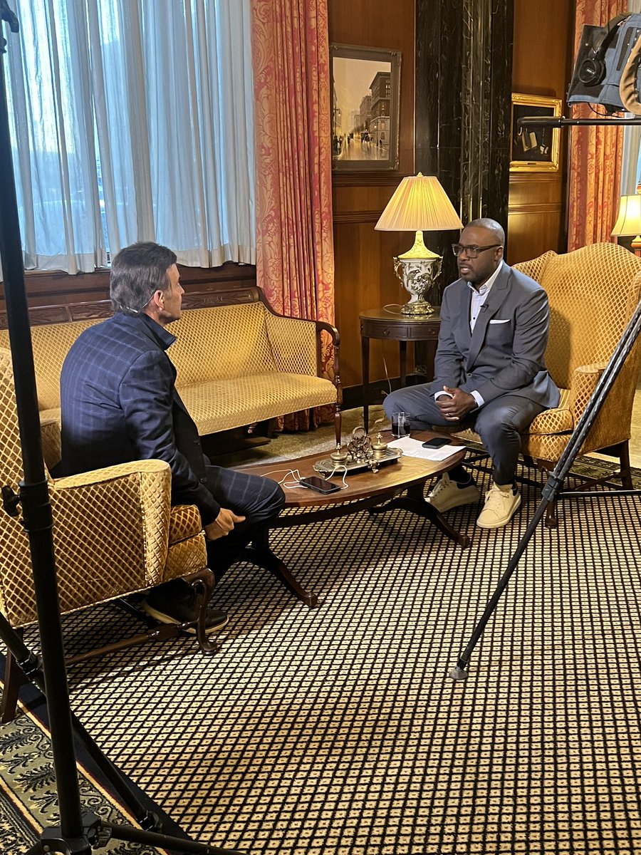 .<a href="/Frank_Cusumano/">Frank Cusumano</a> interviews STL Rams running back <a href="/marshallfaulk/">Marshall Faulk</a> live on <a href="/ksdknews/">KSDK News</a> from the Downtown Clubhouse. #OnlyattheMAC