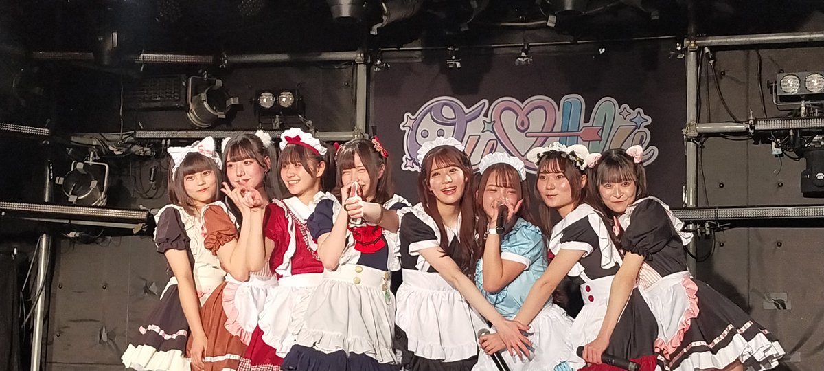 299nyanko_2525's tweet photo. Qu♡Aly定期公演vol.7🍎
心恋ほんとにあのメイド服😍😍😍
キレキレ & BIGスマイルで楽しもうって言ってたの有言実行するのカッコいい✨
『気になっちゃいます』嬉しかった😭いいんですか⁉️ほんと幸せです、、
#心恋に餌付けわず
#MAGICAPPLE
#ねいの保護者に立候補 https://t.co/u4aenhkaUf