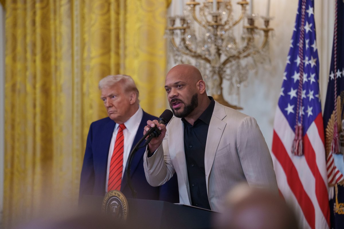 The White House tweet media