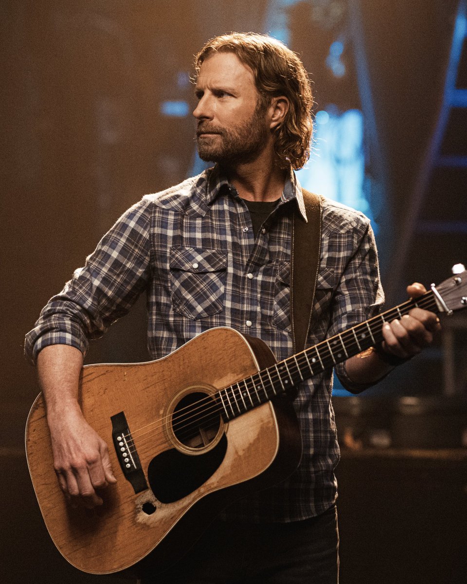 DierksBentley's tweet photo. Tickets on sale for the #BrokenBranchesTour tomorrow @ 10am local. Tour will be here before we know it, what songs should I add to the set this year? https://t.co/K5DdkHt46w