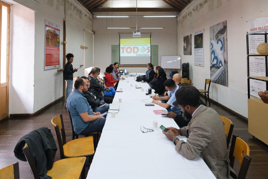 mincultura's tweet photo. México nos espera en el VI Congreso de Culturas Vivas Comunitarias, donde participarán servidores públicos, artistas y gestores culturales de toda la región. Ese será el preámbulo para el VII Congreso de Culturas Vivas Comunitarias, en el que Colombia será anfitrión por primera vez.