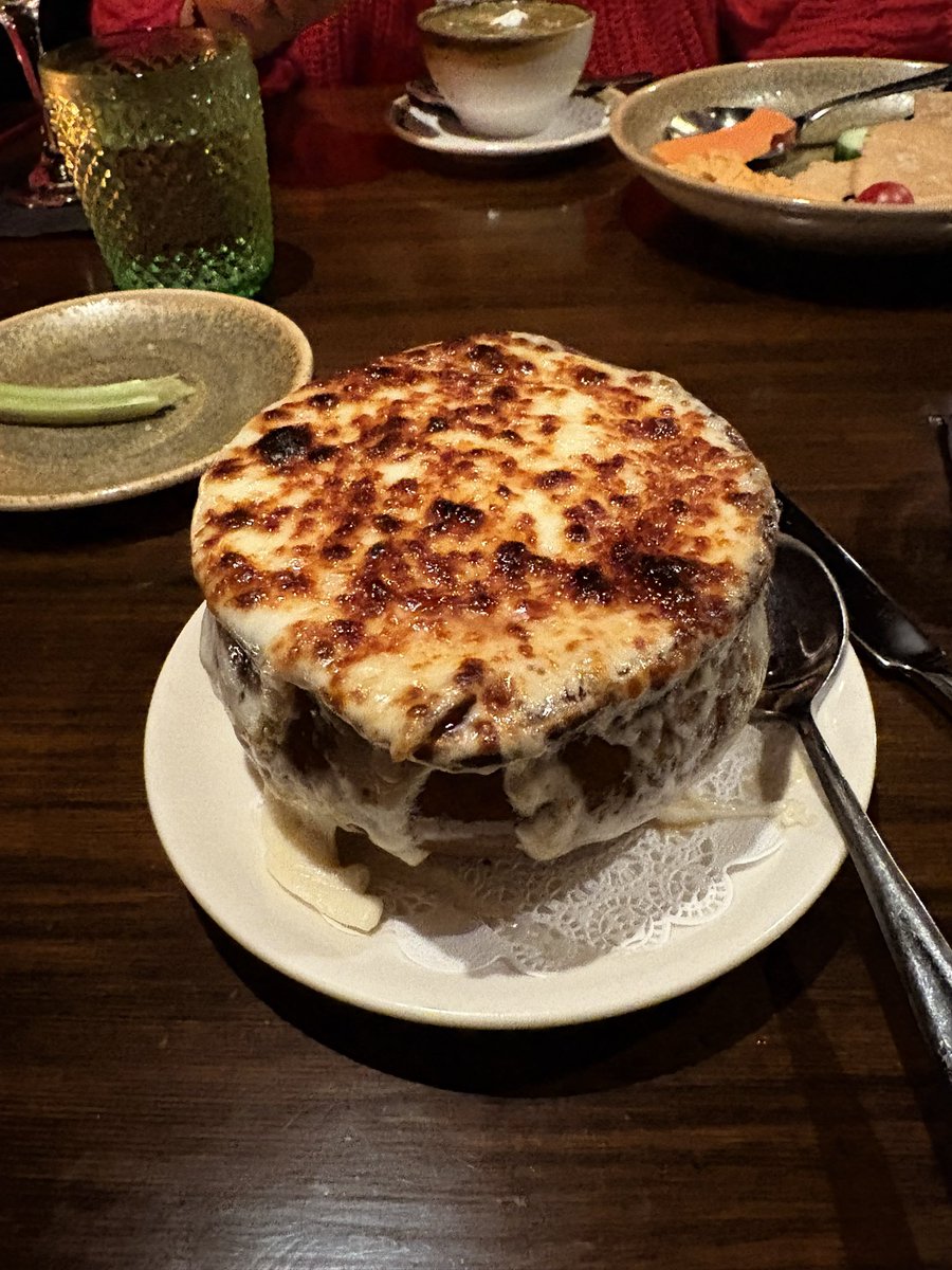 crisposskris's tweet photo. @EddieBarstool rate my gale street French onion. https://t.co/tNOBuW6Wx9