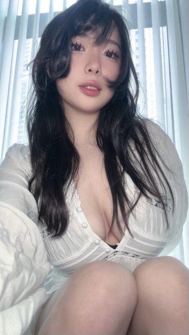 deleting in 48 hours, but whoever likes and says hi, you'll have my... eternal love and devotion? ? https://t