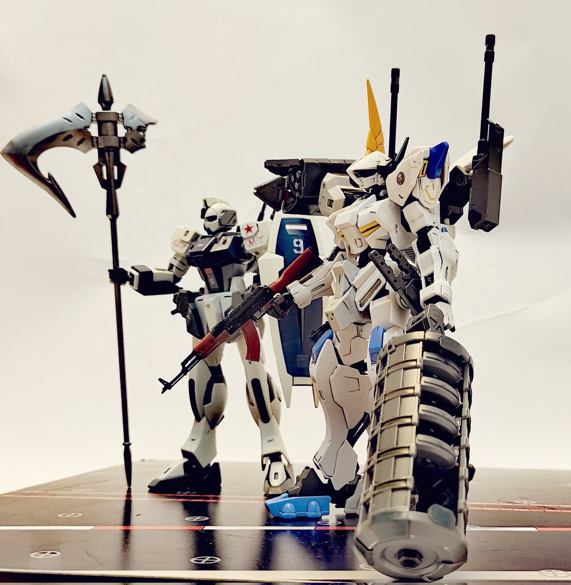 zhxhrzs's tweet photo. HGIBO、量産型Gundam Bael。ガンプラのパーツをたくさん使って、このオリジナル機体にまとめました。今、より多くの人が「私に抵抗できない」ようになった。#HGIBO #gundam #gunpla #gundambael #Bael #ガンダム #ガンダム鉄血 @ippeigyoubu https://t.co/2yxrIr2SPd