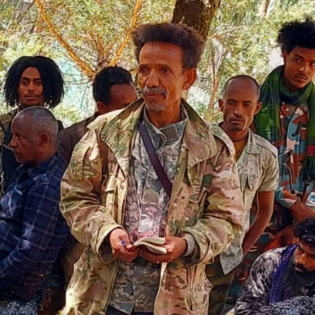 ፋኖ ኮሎኔል ፋንታሁን ሙሀባን መንግስት ሊገድለው መሞከሩ አይደንቅም! የሚያሳዝነው በነገዱና <a href="/mohammed_meaza/">Meaza Mohammed</a> የተጠለፈ የምሬ ወዳጆ ፋኖዎች ያደረሱት ጥቃት ነው! ይህን ክህደት አማራው በምንም መልኩ መቀበል የለበትም!እውነቱ ይውጣ!ሴረኞች ይጋለጡ!