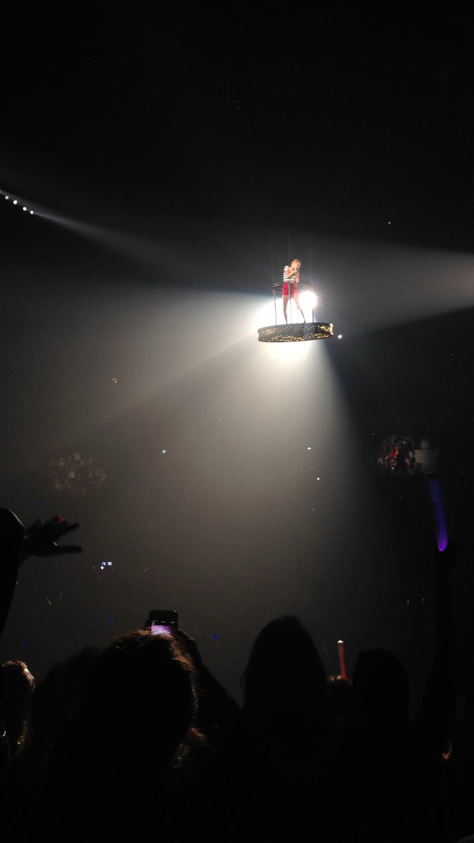 remi 🪩 tweet media