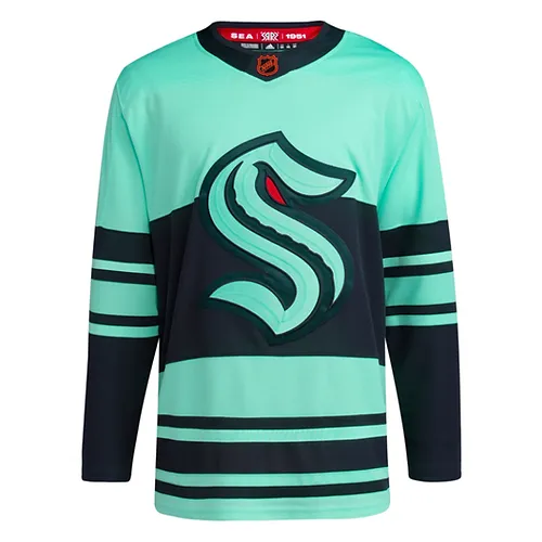 NHLGoalieProps's tweet photo. I’ve partnered with @laflammejerseys in giving away any NHL jersey to 1 lucky follower!  

Steps:  

1. Follow @laflammejerseys and @NHLGoalieProps 

2. Repost this post   

3. Comment below which jersey you would like   

Winners announced 2/25. Good luck!

We also have a discord exclusive 15% off promo code but you have to be in the @MoshPickDiscord to get it!
https://t.co/KwOXSS2QBI

#GamblingX #GamblingTwitter #NHLPicks #4nationsfaceoff #4Nations #USAvsCAN #CANvsUSA