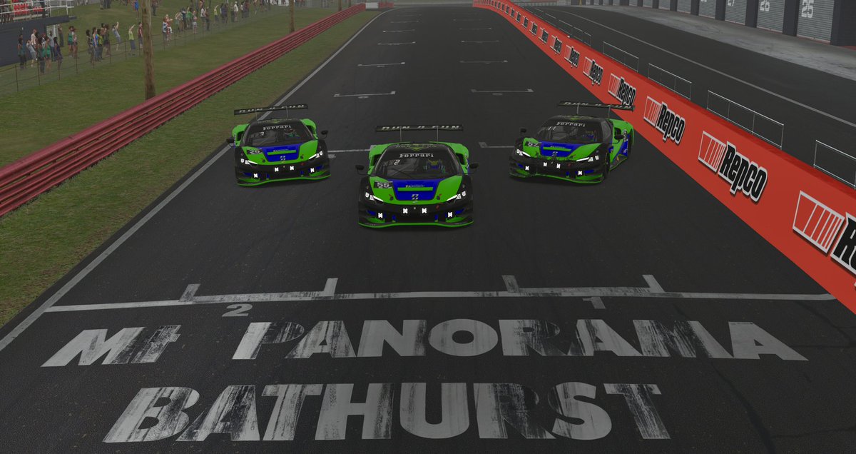 Run___4___Fun's tweet image. Seguimos preparando las 12H de Bathrust.
Tiene pinta de que va a llover y aqui seguimos @Giovani_diaz222 , @Cristiansimrace , Chivril y yo rodando