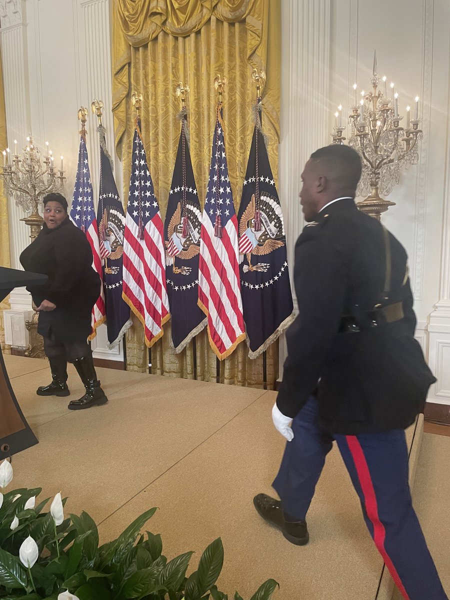 Dopeas1865BANF's tweet image. We made it to the White House built by our Ancestors aka Freedmen‼️.@ChicagoGoingRed I appreciate you, your passion & activism! It’s all manifesting!