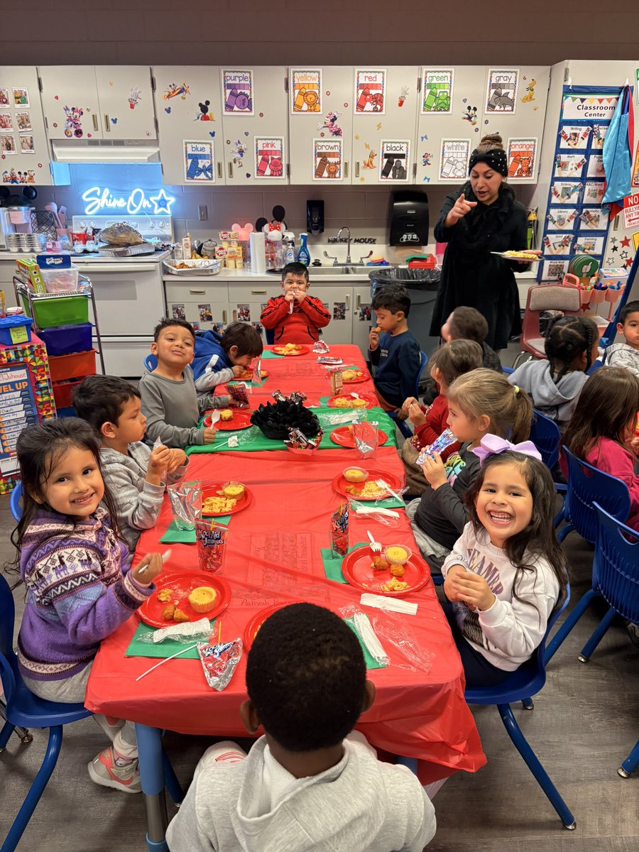 Salandra Williams (@salandrawillia1) on Twitter photo We are celebrating our cultures with our black history celebration for community time today. We are cooking this morning and enjoying dinner later.
Ayala_OFE , #Play4Prek , <a href="/HumbleISD_PREK/">HumbleISD ECE</a> <a href="/HumbleISD_OFE/">Oak Forest Elementary</a> We are celebrating our cultures with our black history celebration for community time today. We are cooking this morning and enjoying dinner later.
Ayala_OFE , #Play4Prek , <a href="/HumbleISD_PREK/">HumbleISD ECE</a> <a href="/HumbleISD_OFE/">Oak Forest Elementary</a>