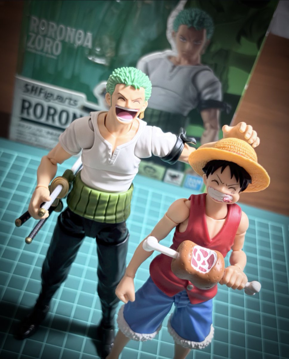 Atoyr165's tweet photo. 世界一腹巻きが似合う男買いました🟢

服装ほとんどバカボンのパパと一緒なのになんでこんなにカッコいいんだろな。。 https://t.co/1yuK7z5CBA