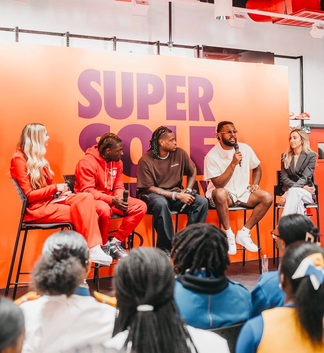 corrsilverberg's tweet photo. Thank you for having me @Nike @citygear on the Power of Sport Panel at #SuperBowlLIX  with @kayvont @quincywilliams_  &amp; #Tyjaespears hosted by @ShaundaMusick ✔️ https://t.co/WXNDnhNBS4
