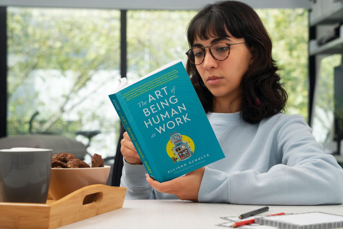 otterpinebooks's tweet photo. Ready to make work more human? @manifestcookies’ brilliant book celebrates @RebootHQ’s 10-year journey, showing that great leaders emerge through inner growth &amp; practical wisdom. 💼❤️ 

https://t.co/1AxRHrXHGS https://t.co/4kAzccAWG5