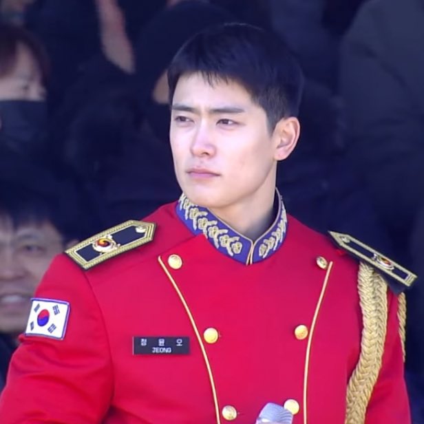 ୨⎯ f tweet media