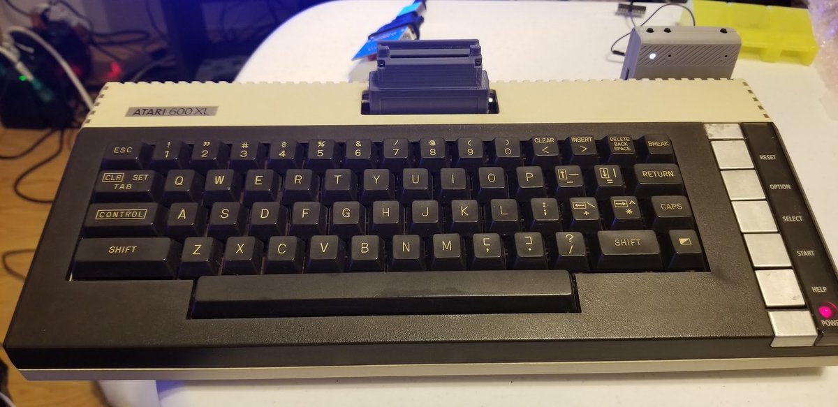 DanRamo07555230's tweet photo. Atari 600XL, upgraded to a 65C16 CPU (6502 compatible with some extra 16-bit instructions), 4mb RAM with DVI video output, a FujiNet on WIFI and SpartaDOS X! LEEEET"S GOOOOOOO!!!
#atari #atari8bit #atari600xl #600xl #ataricomputers https://t.co/oAP7Nq86DX