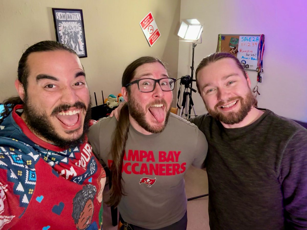 4thandDirty's tweet photo. If you missed us LIVE you can still check us out on Twitch! We started our Roasting Series w/ special guests Atom and Evan! 

https://t.co/dUvzdvHQUj

Hit us up w/ FF questions, show@4thanddirty.com

#4thanddirty #fantasyfootball #NFL #podcast #Roast https://t.co/72tjmpar6S