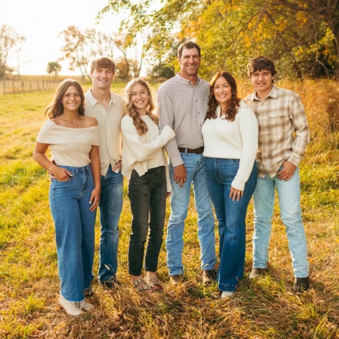 Meet Curt: A farmer, cattle producer, a family man and our #PLASnapTakeover host from Beaver Creek, Minnesota.

Curt and his dad finish around 800 head of cattle, run a custom baling business and farm 1,500 acres of corn and soybeans. 

Head over to Snapchat and search