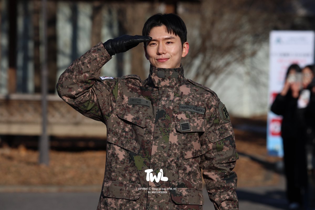 npomvtt's tweet photo. FINALMENTE! Kihyun do MONSTA X cumpriu seu serviço militar obrigatório.

Não vemos a horas dos novos projetos dele, principalmente com o grupo ♥ https://t.co/W8ASWKohgK