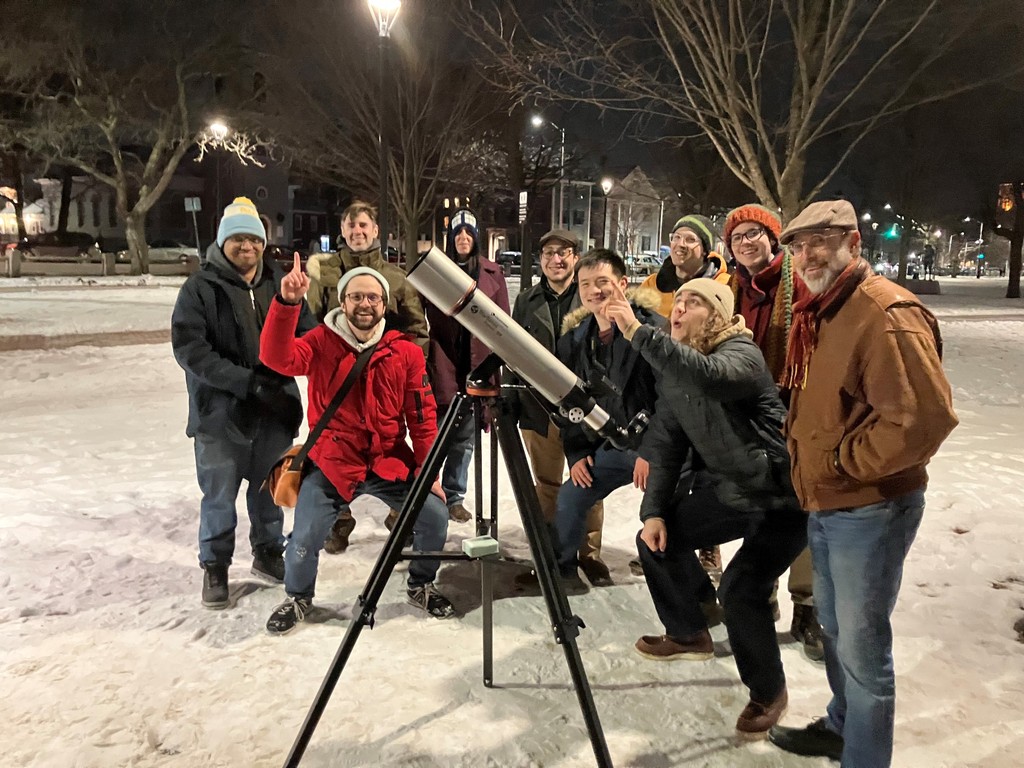 Celestron's tweet photo. Our friends and Team Celestron members at #popscope took their new #Celestron #StarSenseExplorer #telescope to witness the #planetaryparade! 🪐 Passersby got a free glimpse of Jupiter, Saturn, Mars and more to warm up this chilly evening in Cambridge, MA. ✨
#Astronomy https://t.co/7m0bxyerOv