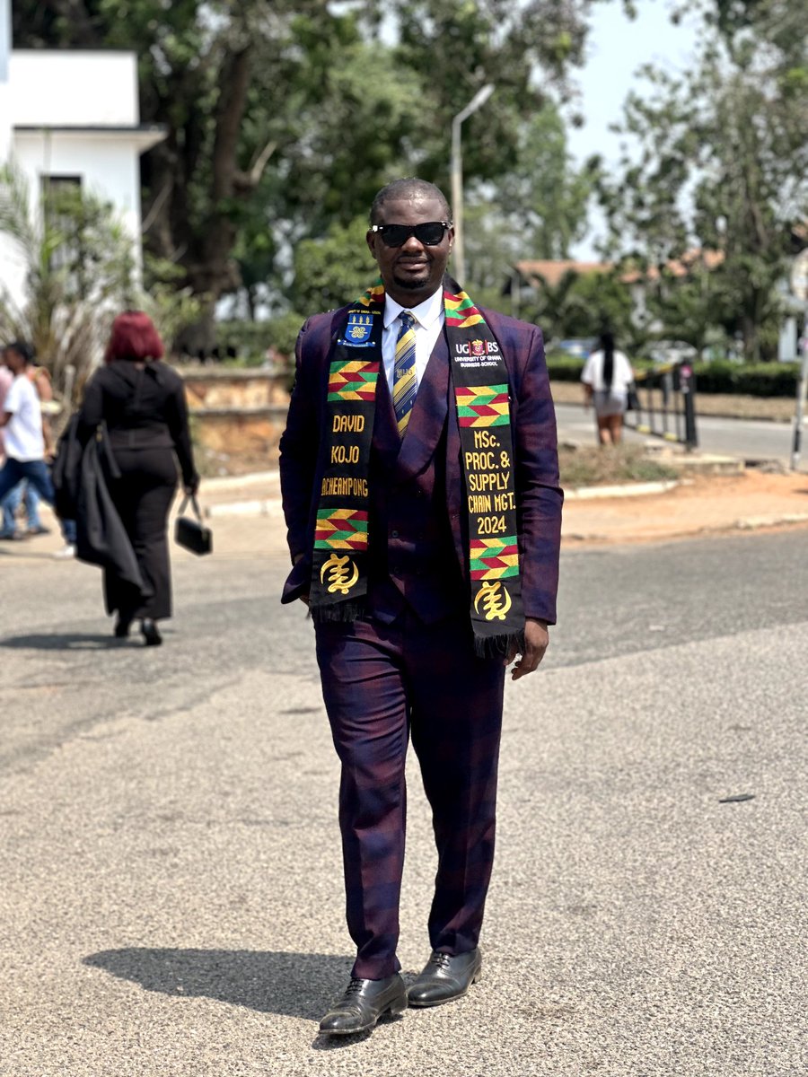 SoocialObserver's tweet image. The "Trotro Mate" is Now a @UnivofGh Graduate!

#UGCommunications