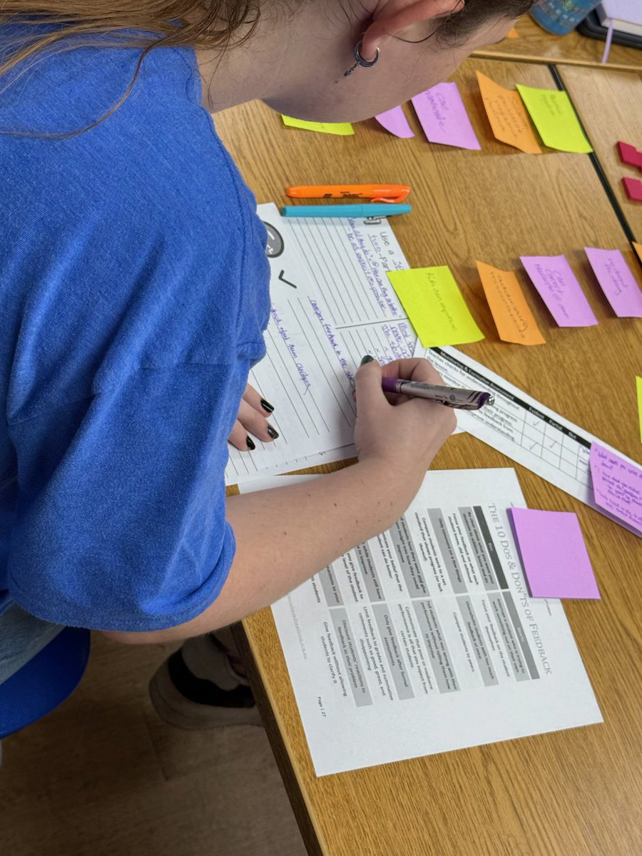 Sarah Van Brimmer tweet media