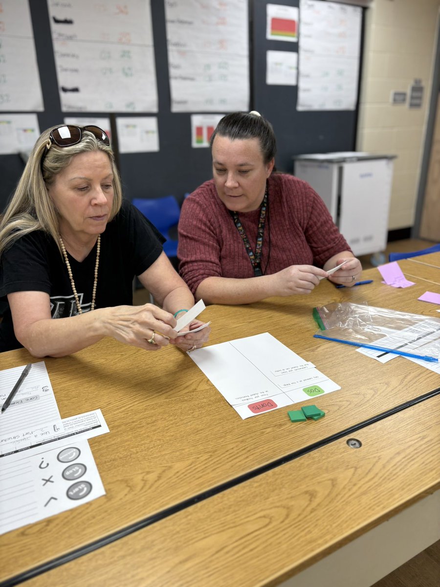 Sarah Van Brimmer tweet media